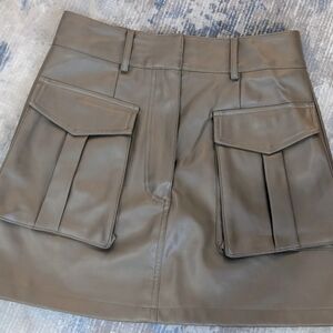 Miou Muse Taupe Faux Leather Cargo Mini Skirt Size Small